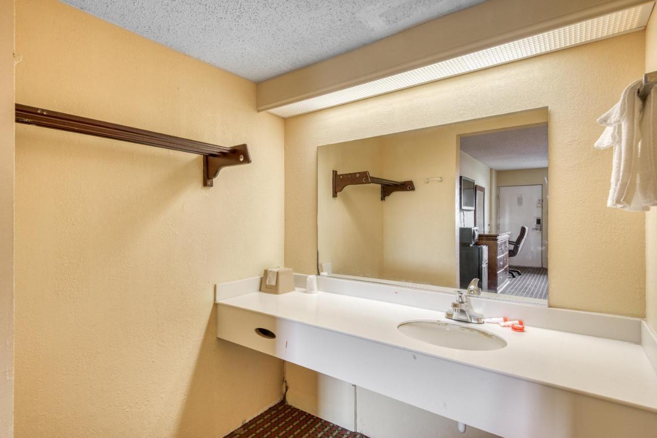 Oyo Hotel Jackson Fairgrounds I-55 Extérieur photo