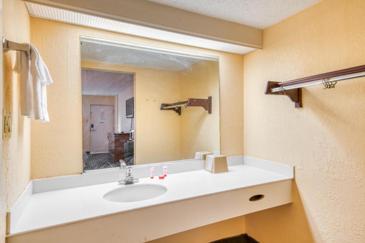 Oyo Hotel Jackson Fairgrounds I-55 Extérieur photo